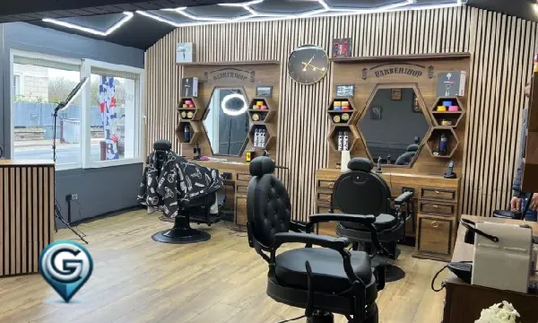 حلاق قريب مني